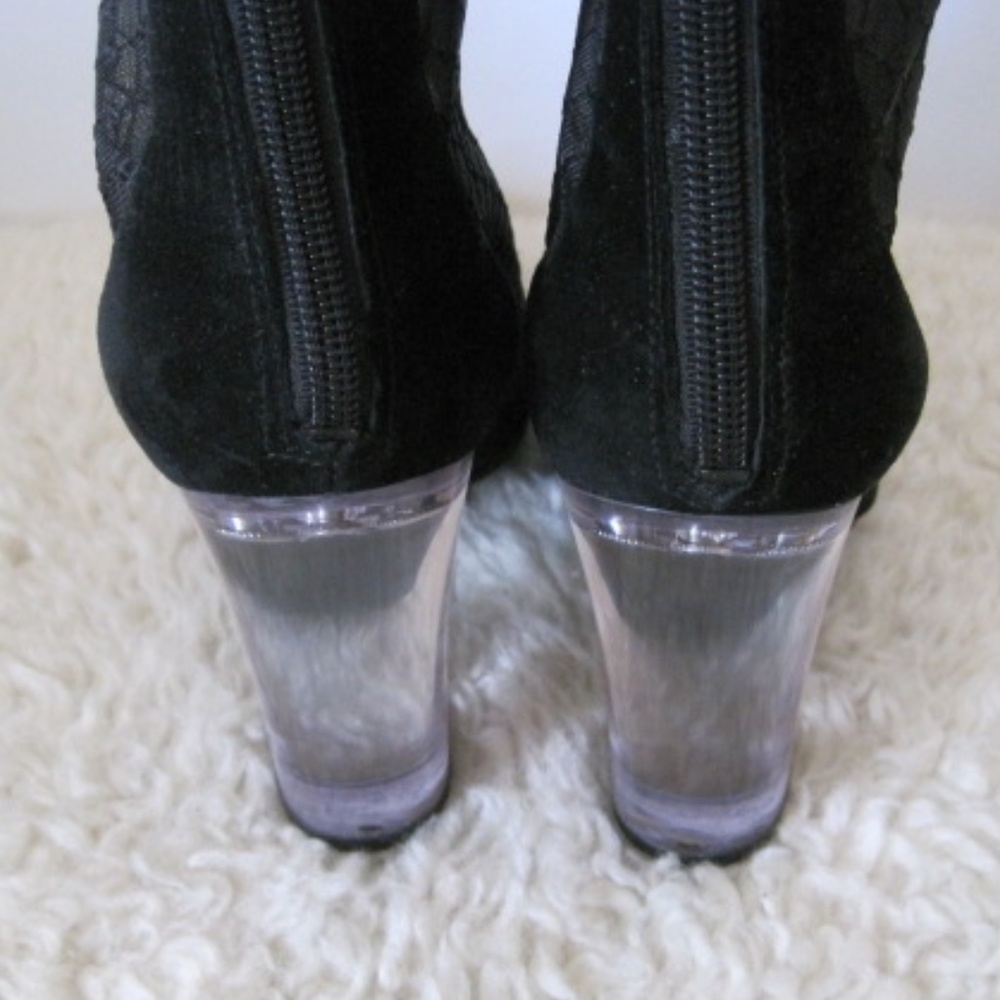 * Host Pick *Kendall & Kylie Haven Mesh/Suede Booties - Picture 8 of 10